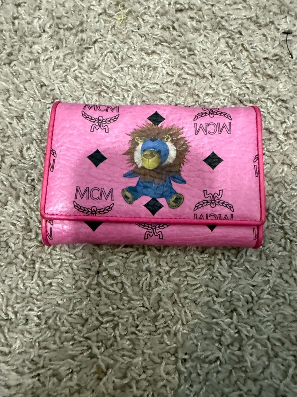 MCM Pink Logo lion Wallet